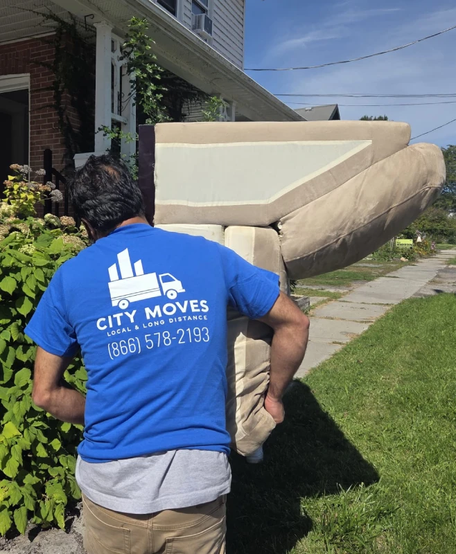 City Moves moving crew in Guelph Ontario